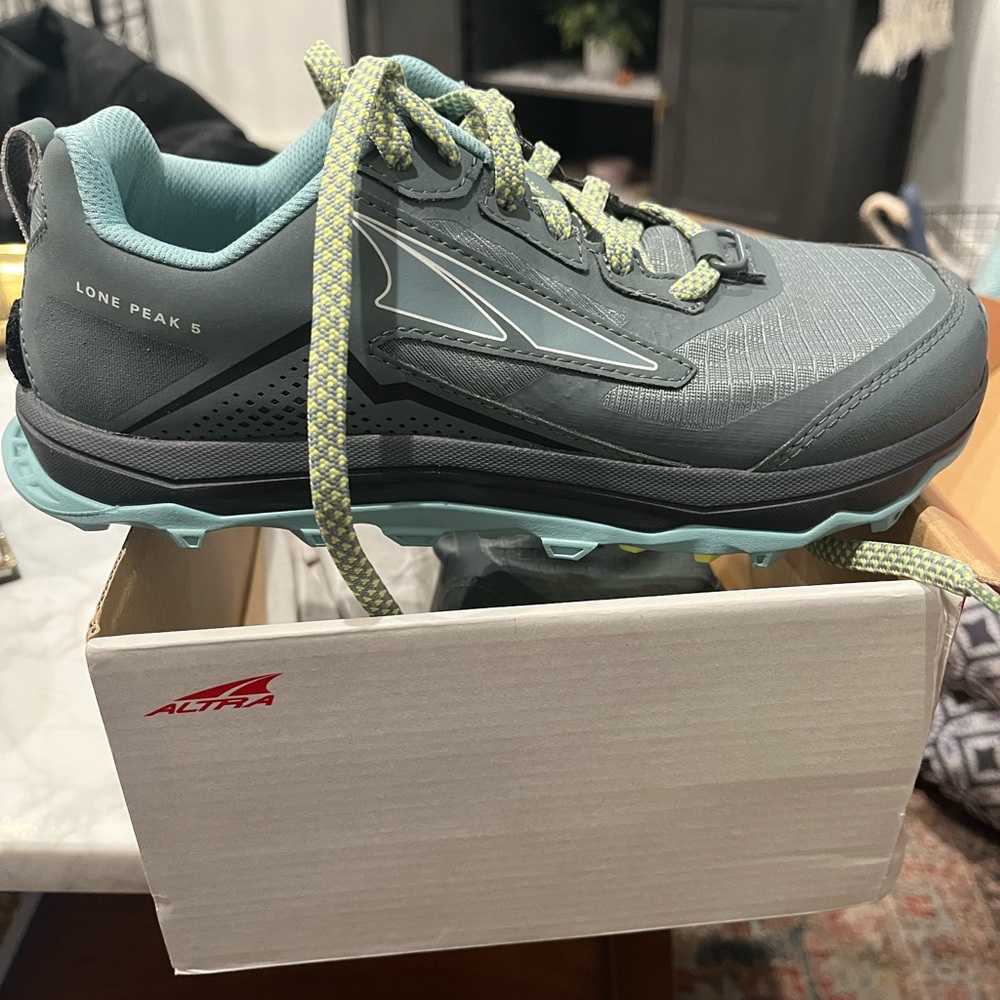 Altra Lone Peak 5